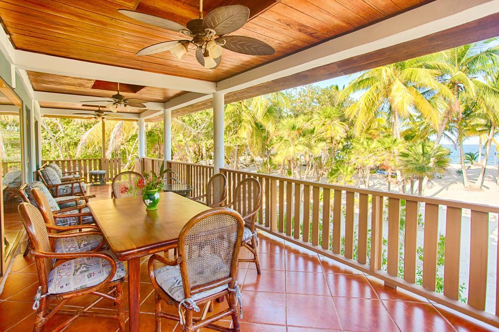 Wild Orchid Hotel Placencia Exterior photo